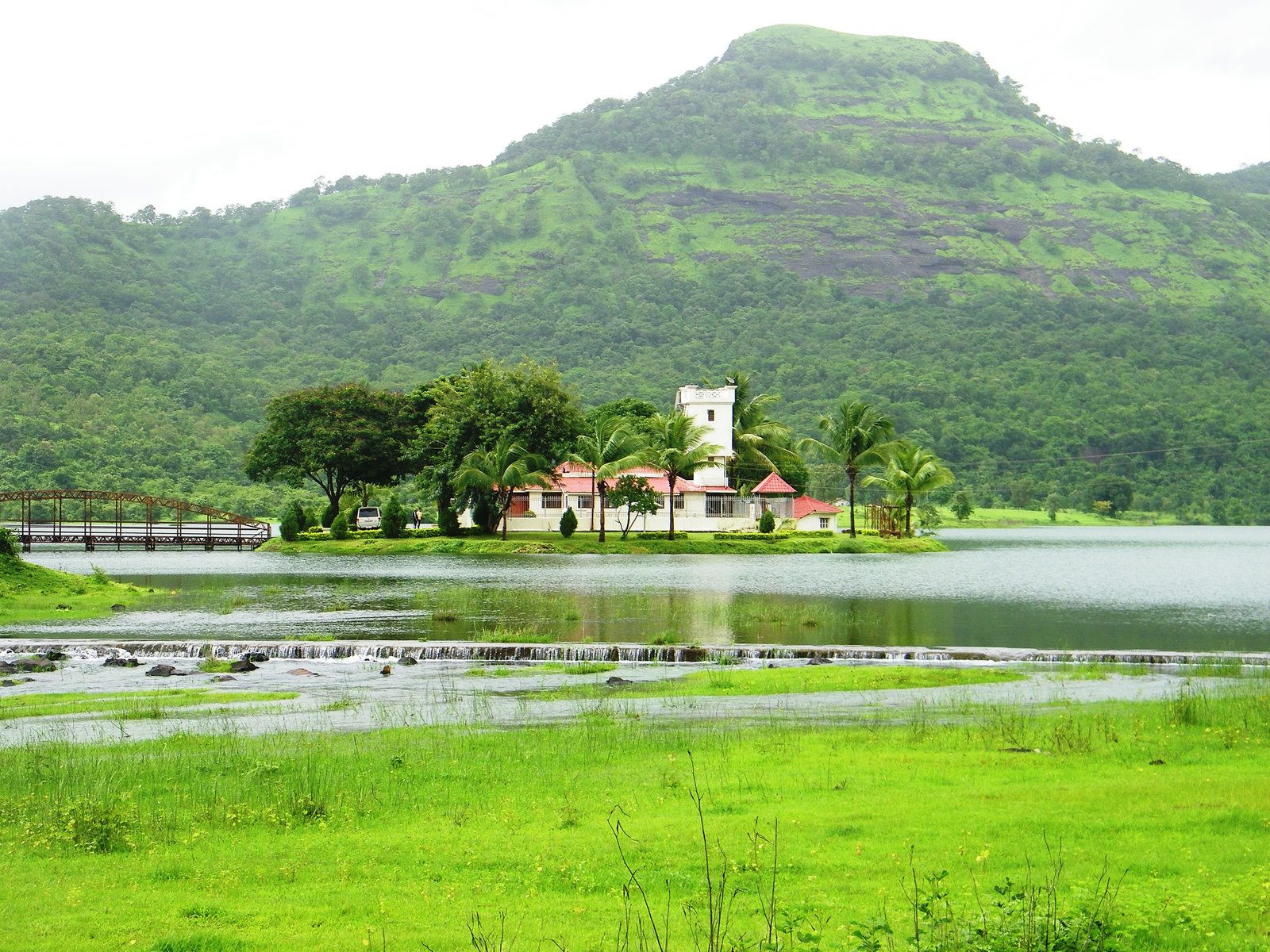 Kalote Dam near Countryside Stays